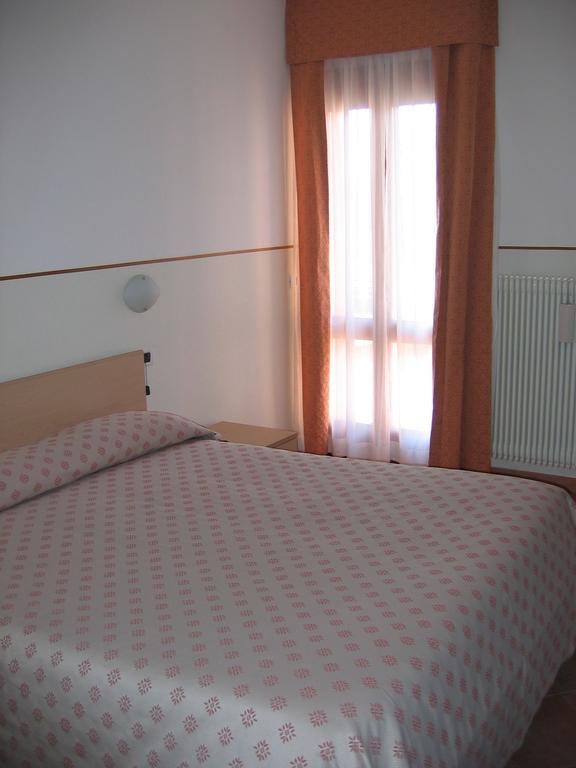 Hotel Da Si-Si Gemona del Friuli Δωμάτιο φωτογραφία
